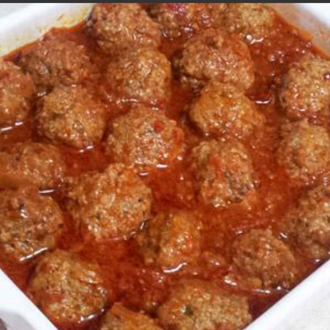 קציצות בקר ברוטב עגבניות